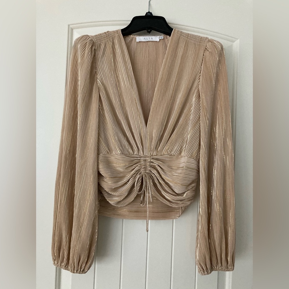 ASTR THE LABEL gold party long sleeve top festival night out style